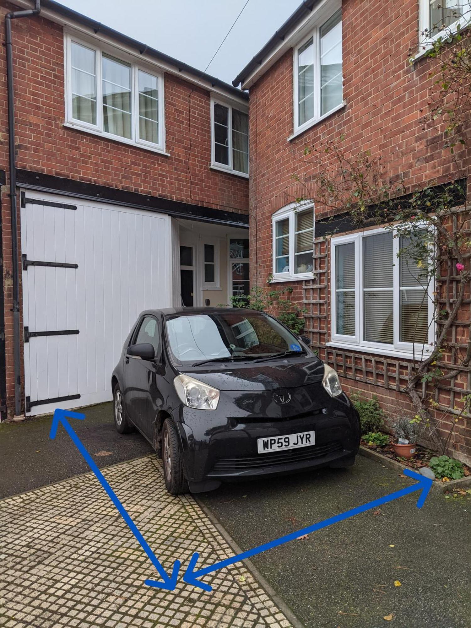 Lovely Stable Mews In Hidden Location Apartment *