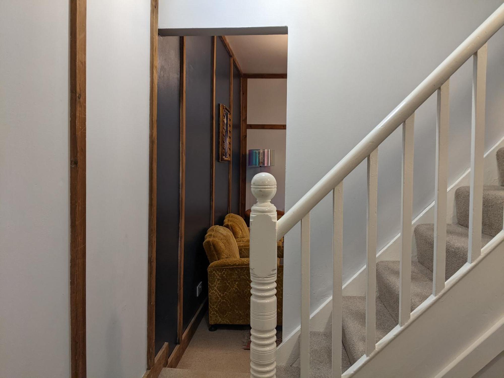 Lovely Stable Mews In Hidden Location *